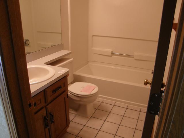 1829 Zuber Road Grove City, OH 43123 - Photo 4 of 5 Gallery Image 4