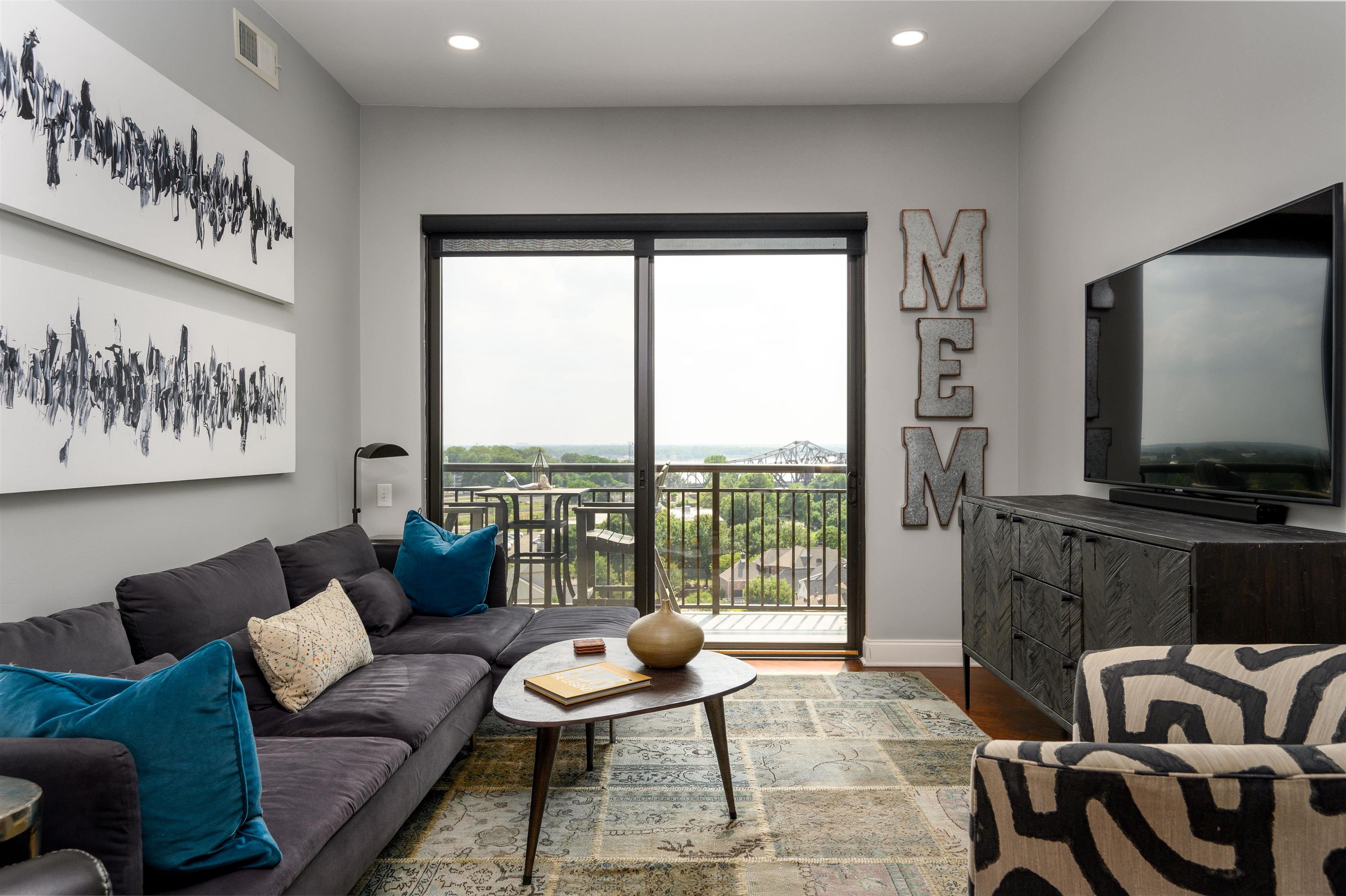 717 Riverside Drive, Unit 1103 Memphis, TN 38103 - Photo 5 of 25 Gallery Image 5