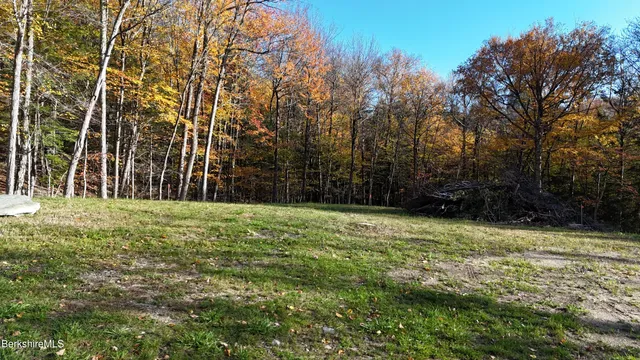 $159,900 | 0 Forest Hill Drive, Hinsdale, MA 01235