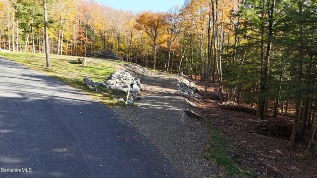 $159,900 | 0 Forest Hill Drive, Hinsdale, MA 01235