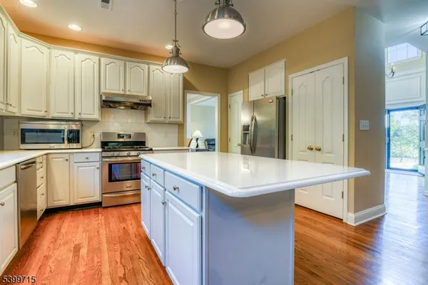 $4,600 | 5 Hidden Valley Way, Asbury, NJ 08802