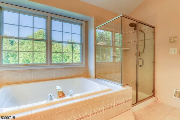 $4,600 | 5 Hidden Valley Way, Asbury, NJ 08802