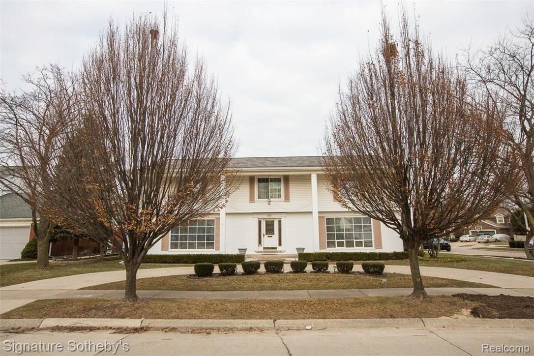 622 Canterbury Road Grosse Pointe, MI 48236 - Photo 2 of 54 Mike_Popso_Sotheby's_Grosse_Pointe-68.jpg