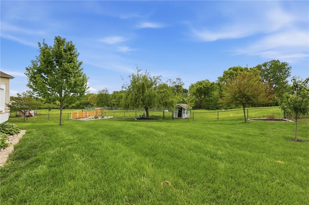 1804 Cardinal Circle Atchison, KS 66002 - Photo 38 of 49