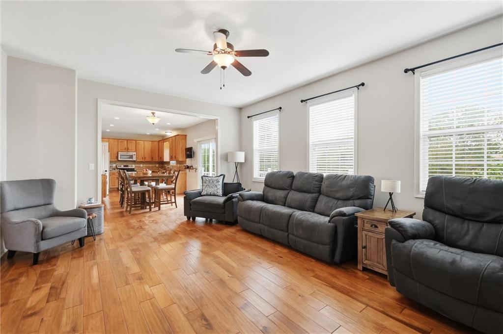 1804 Cardinal Circle Atchison, KS 66002 - Photo 4 of 49