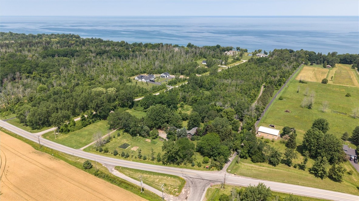 1880 Lake Road Webster, NY 14580 - Photo 14 of 49