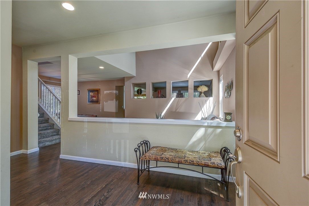 16580 Southeast 162nd Street Renton, WA 98058 - Photo 2 of 31 Gallery Image 2