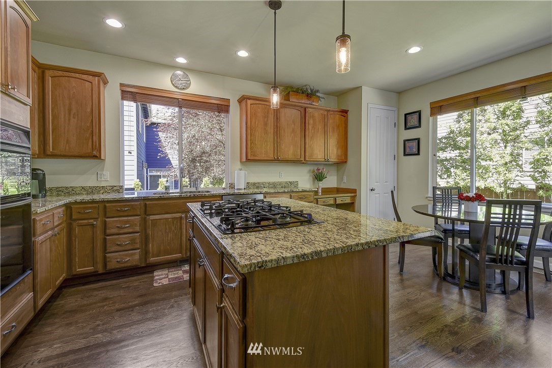 16580 Southeast 162nd Street Renton, WA 98058 - Photo 11 of 31 Gallery Image 11