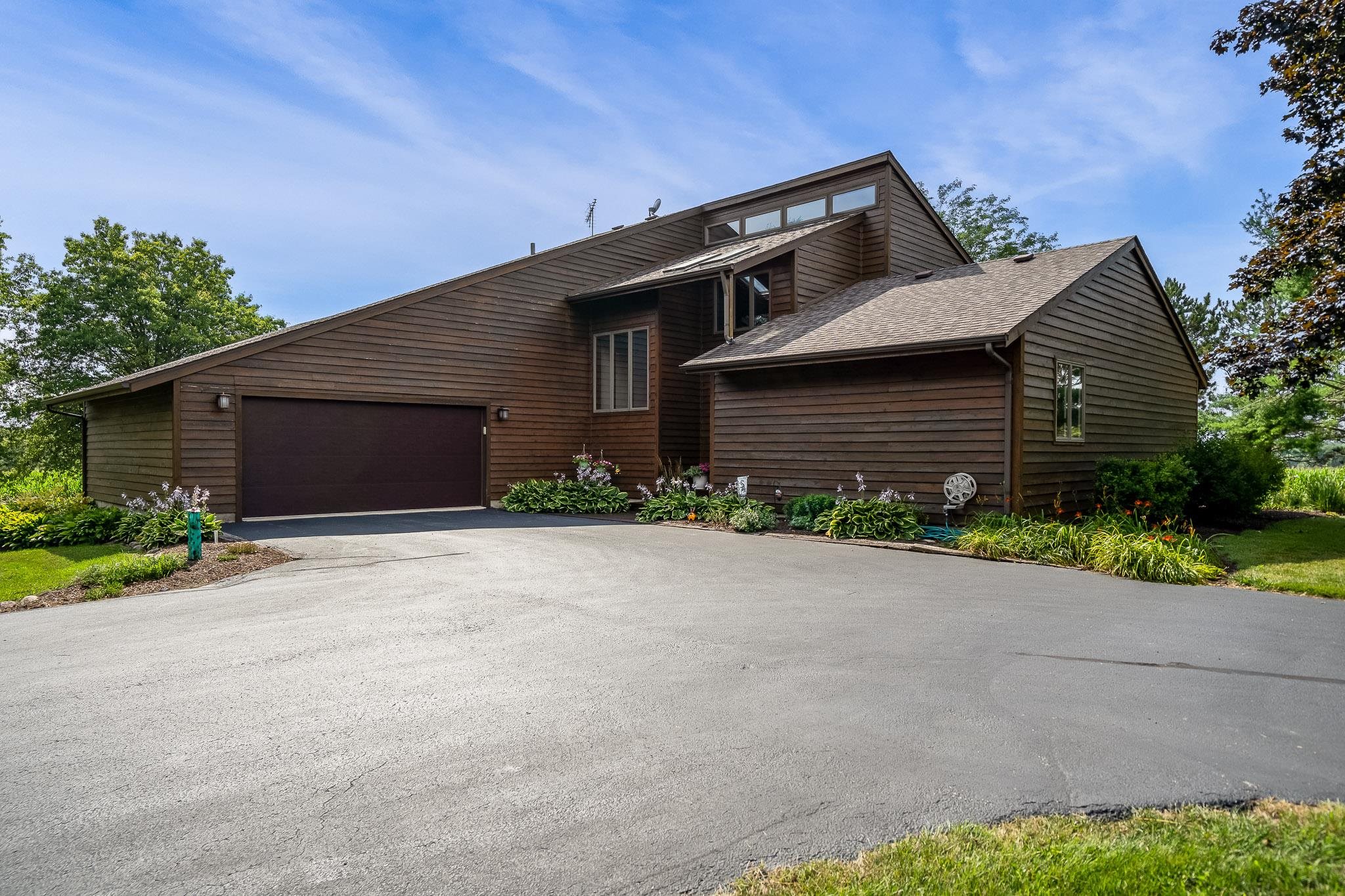 9085 North Pecatonica Road Pecatonica, IL 61063 - Photo 1 of 57 Gallery Image 1