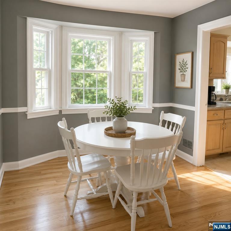879 Midland Road Oradell, NJ 07649 - Photo 4 of 14