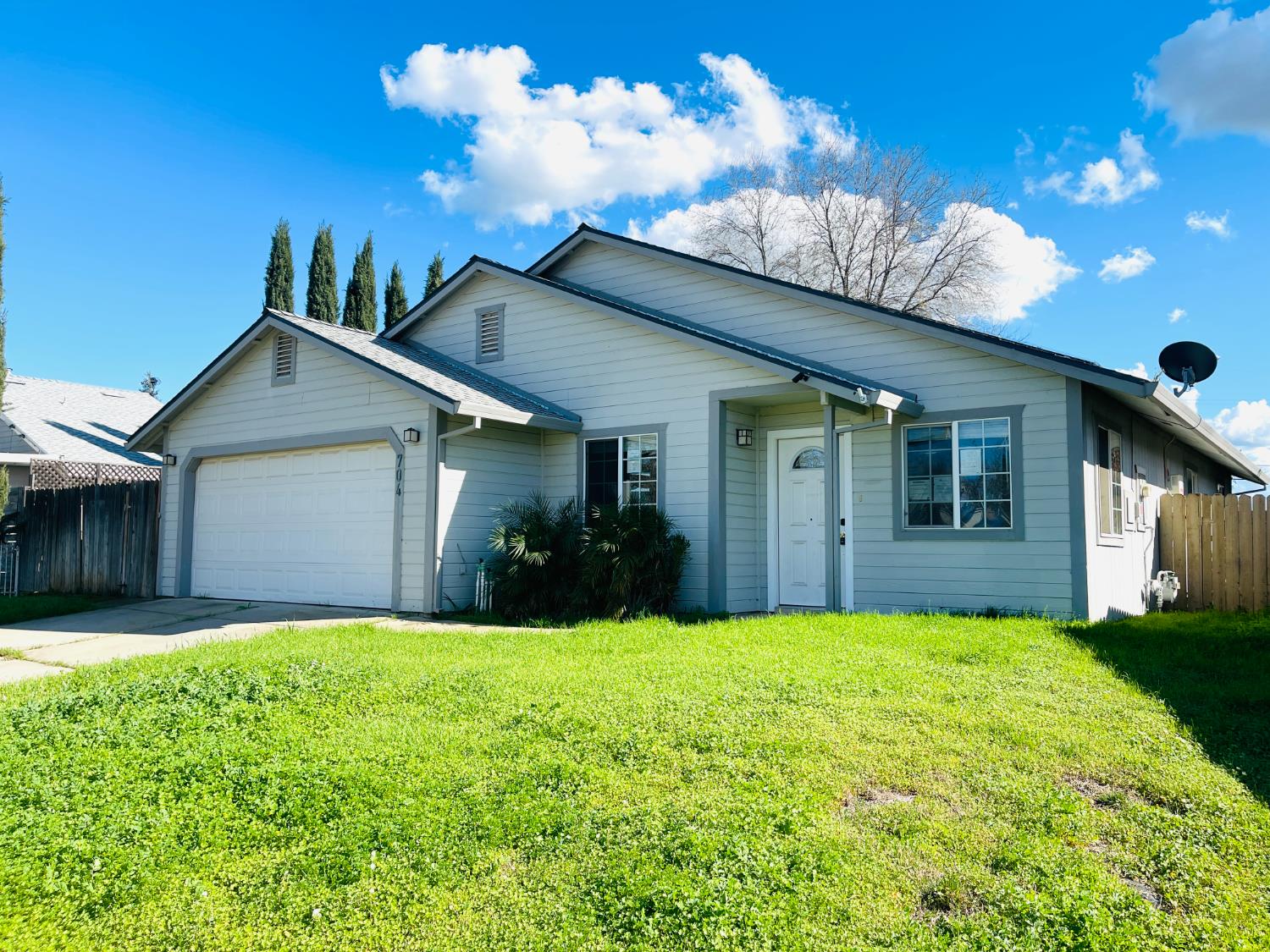 704 Lofton Road Wheatland, CA 95692 - Photo 2 of 28