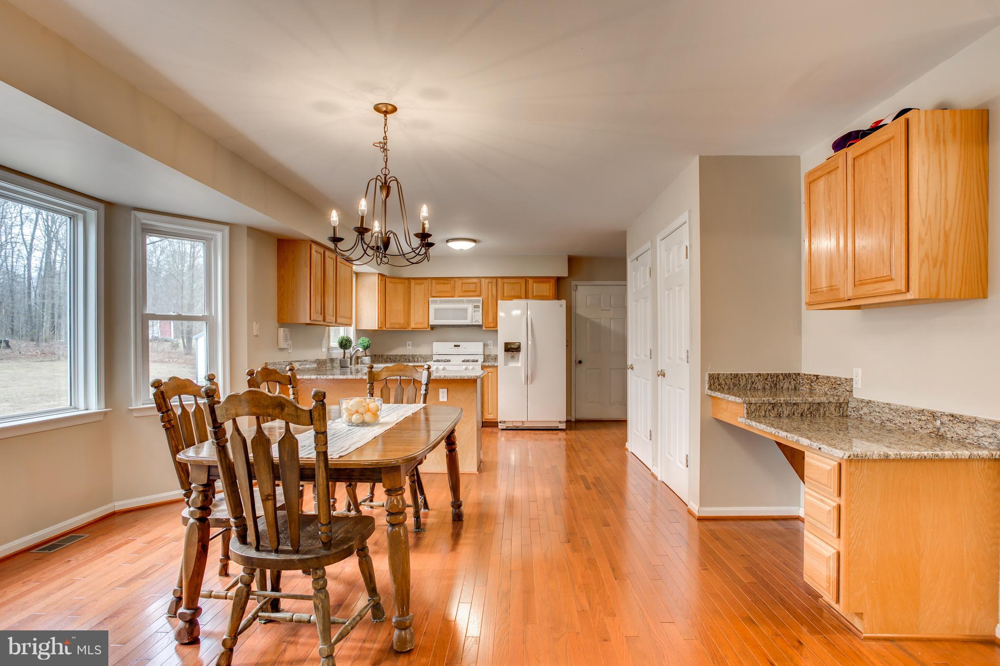 7673 Rogues Road Nokesville, VA 20181 - Photo 5 of 30 Open Kitchen With Workspace
