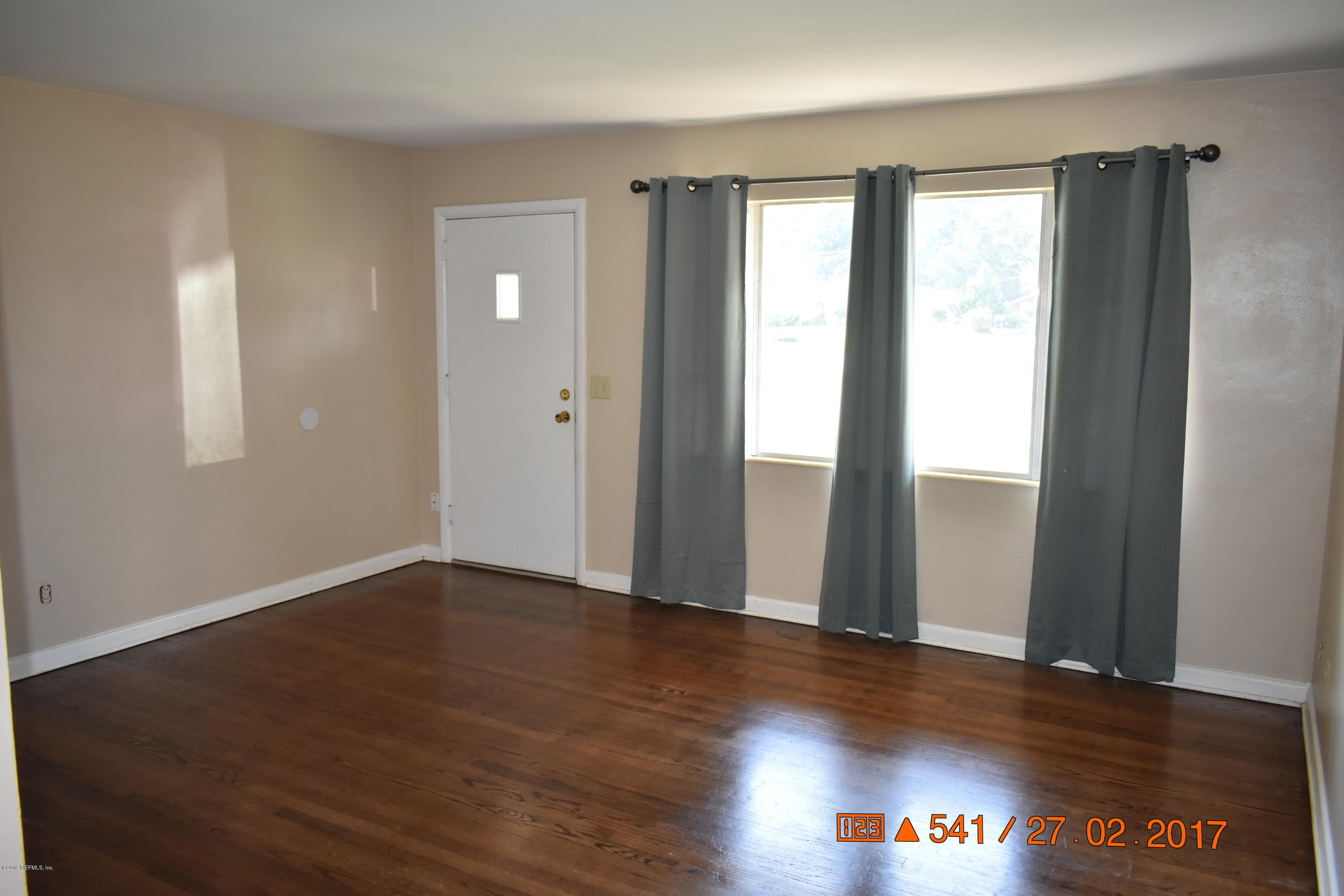845 Acapulco Road Jacksonville, FL 32216 - Photo 10 of 26 DSC_0200