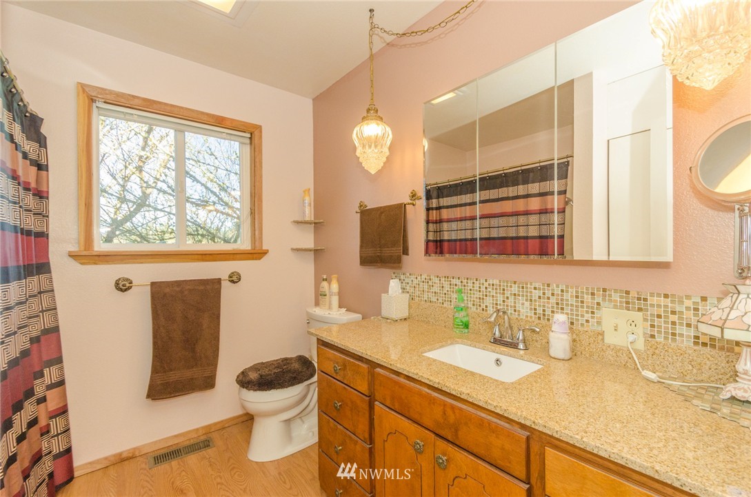 967 Cinebar Road Cinebar, WA 98533 - Photo 10 of 23 Gallery Image 10