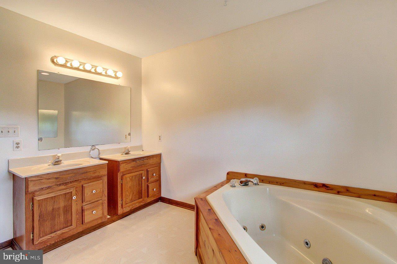 665 Graceton Road Fawn Grove, PA 17321 - Photo 14 of 29 Gallery Image 14