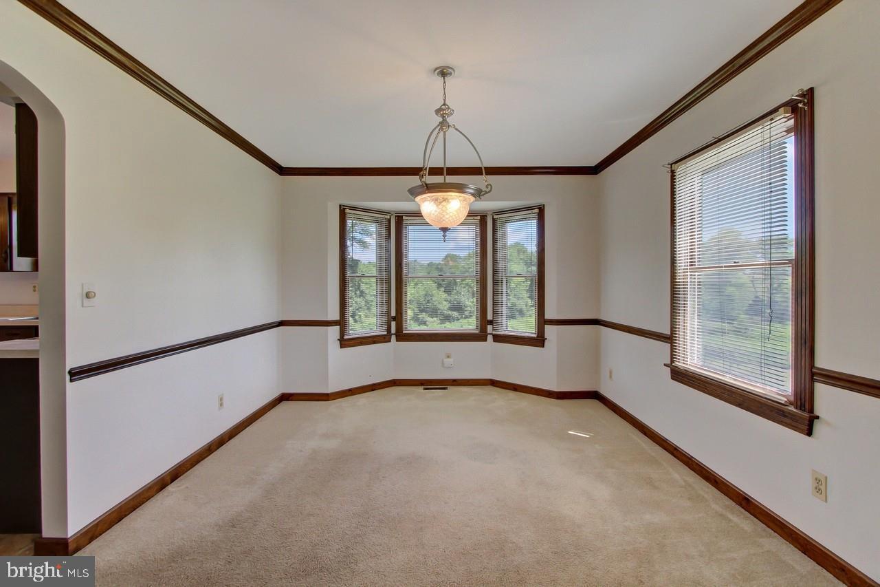 665 Graceton Road Fawn Grove, PA 17321 - Photo 5 of 29 Gallery Image 5