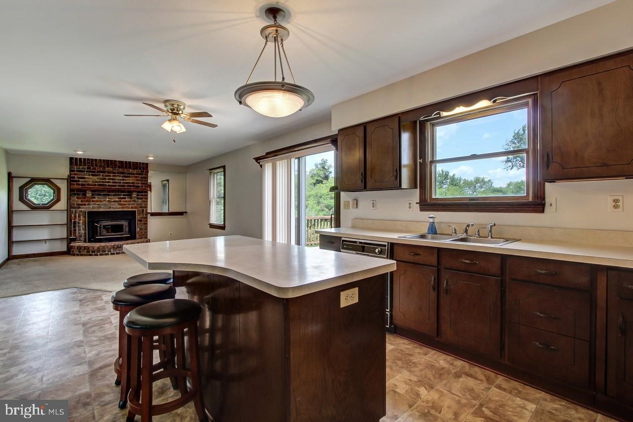 665 Graceton Road Fawn Grove, PA 17321 - Photo 6 of 29 Gallery Image 6