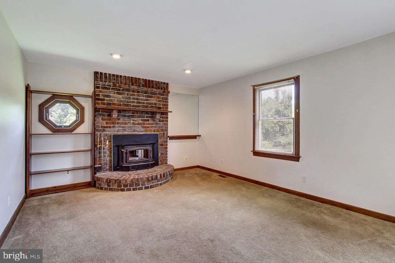 665 Graceton Road Fawn Grove, PA 17321 - Photo 9 of 29 Gallery Image 9