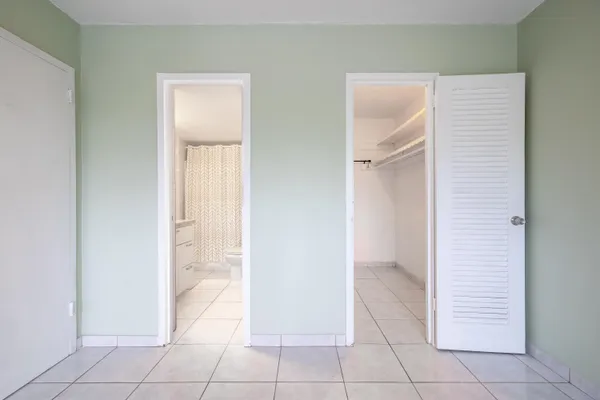 $1,750 | 2200 East Hallandale Beach Boulevard, Unit 202, Hallandale Beach, FL 33009