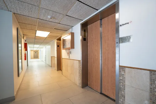 $1,750 | 2200 East Hallandale Beach Boulevard, Unit 202, Hallandale Beach, FL 33009