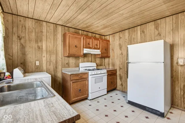 $137,000 | 834 Maple Street, Tipton, IN 46072