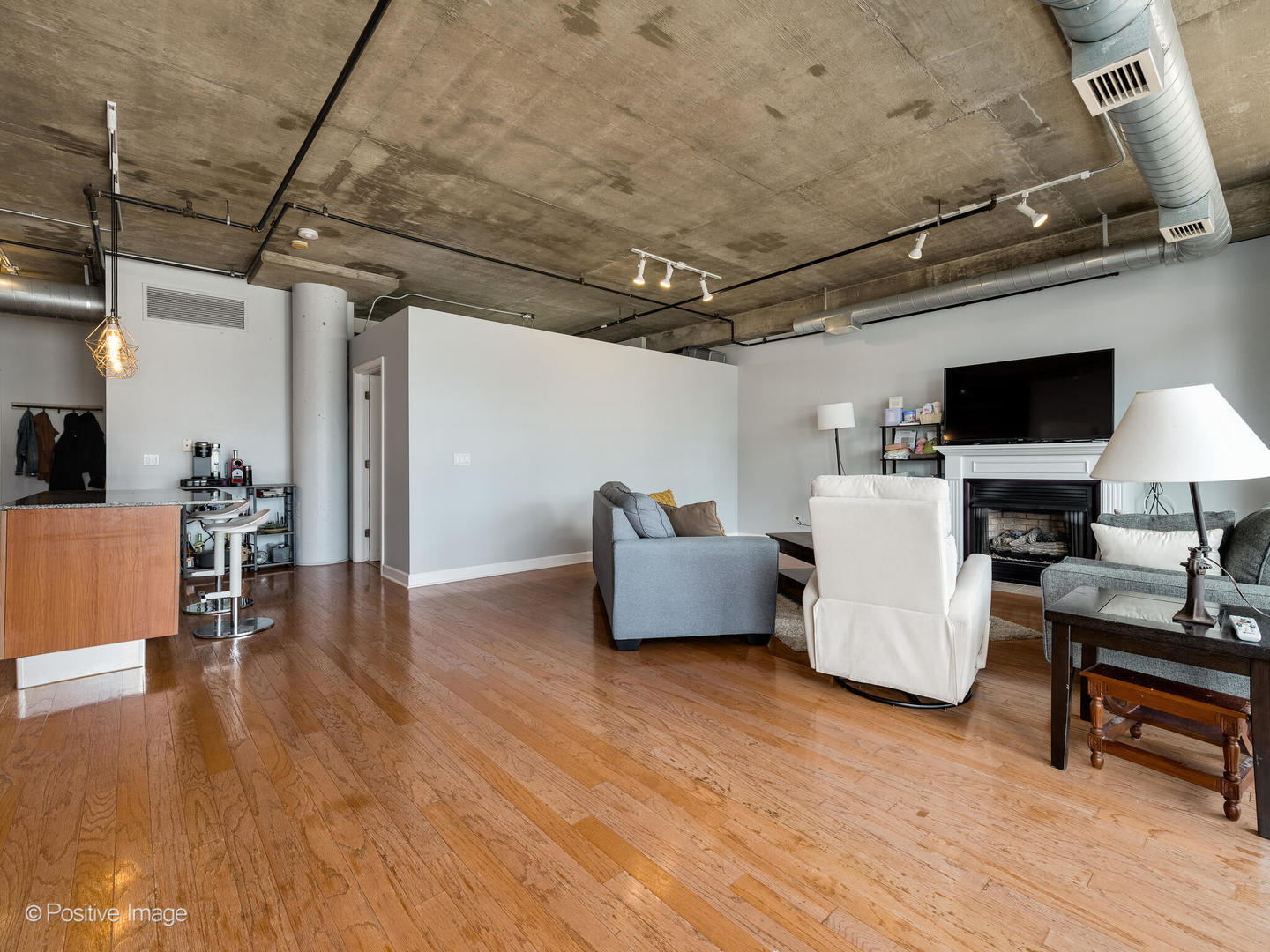 111 South Morgan Street, Unit 725 Chicago, IL 60607 - Photo 2 of 17