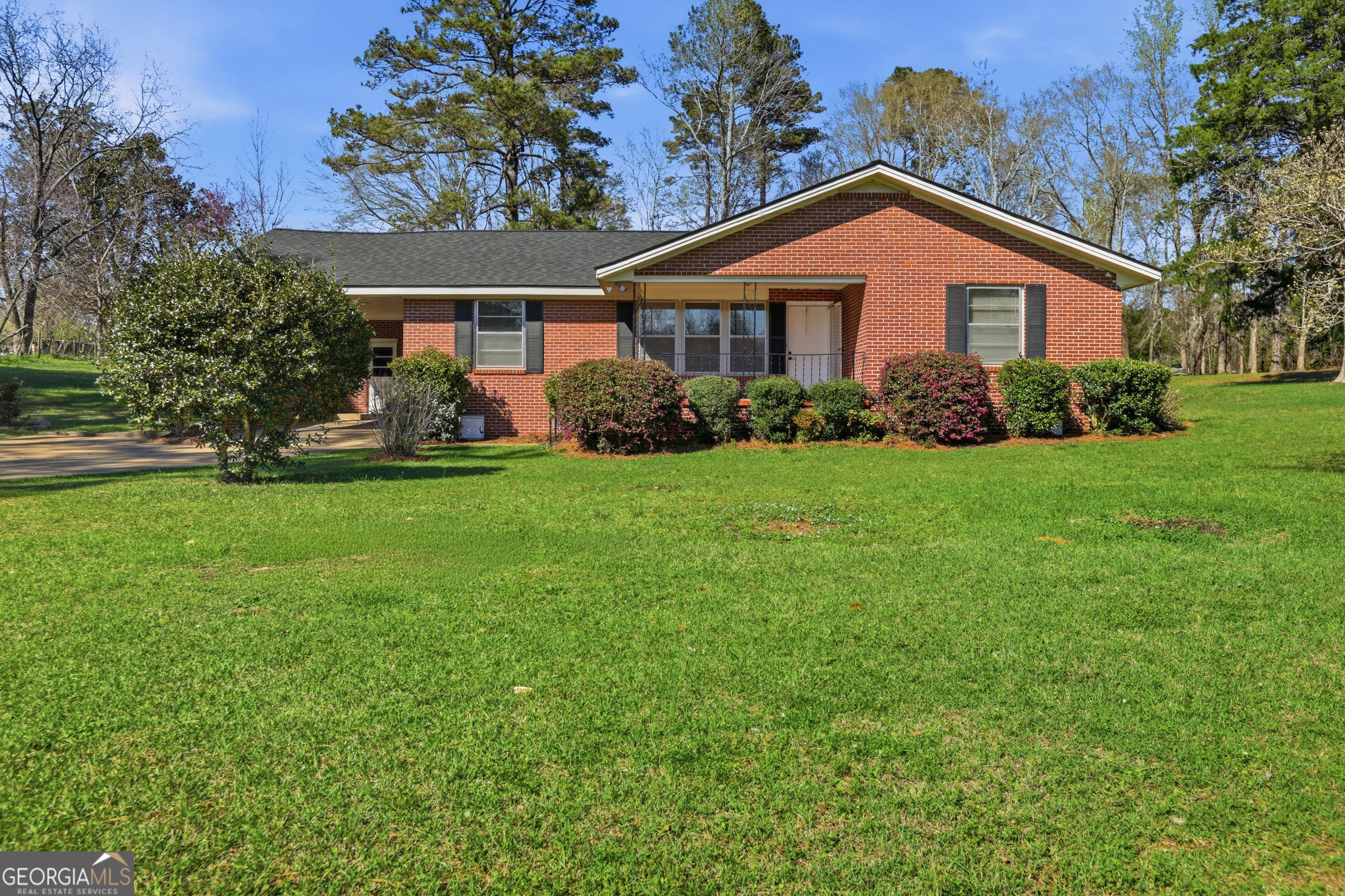 182 Lower Lovelace Road West Point, GA 31833 - Photo 1 of 41