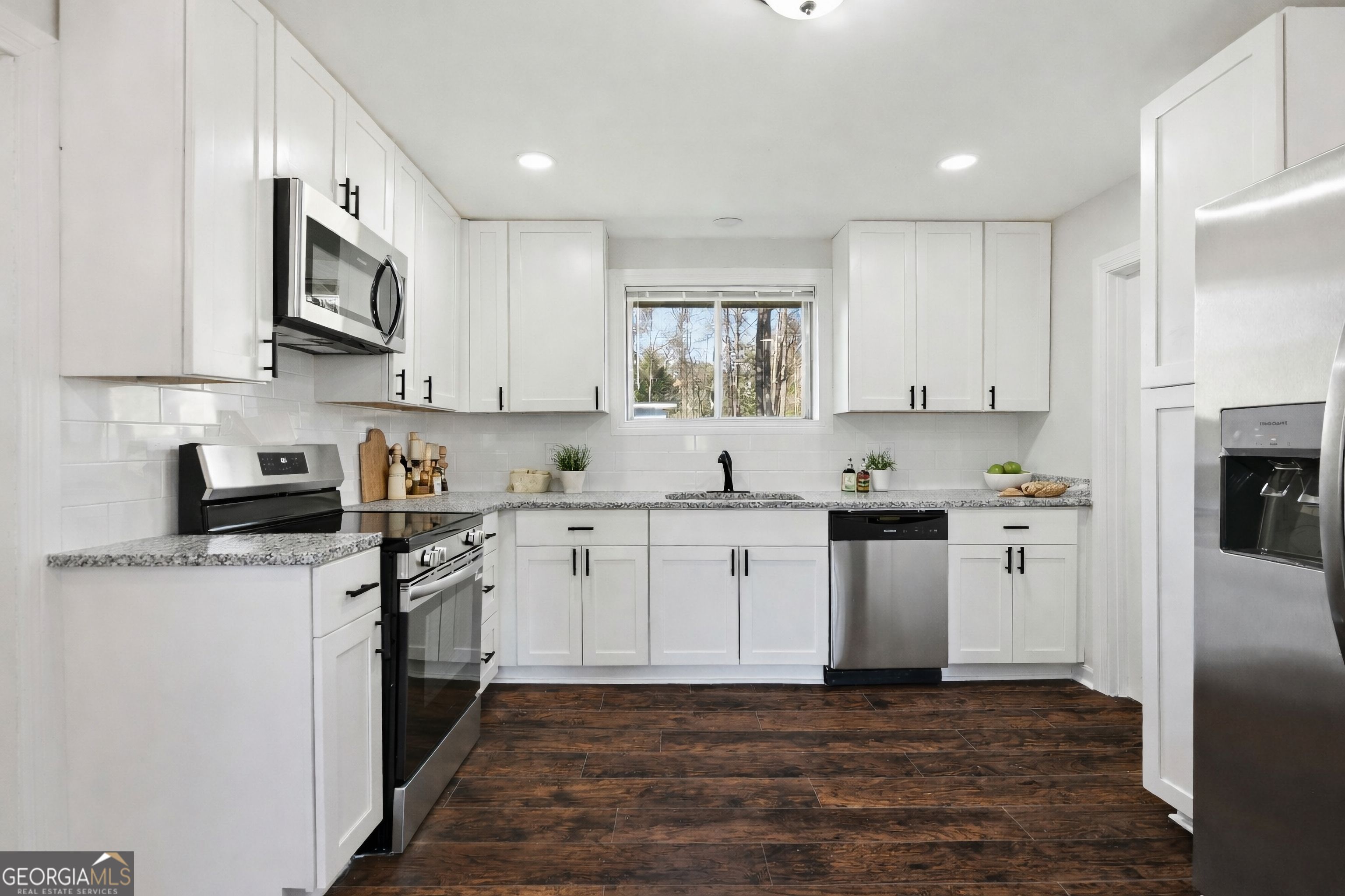 182 Lower Lovelace Road West Point, GA 31833 - Photo 4 of 41