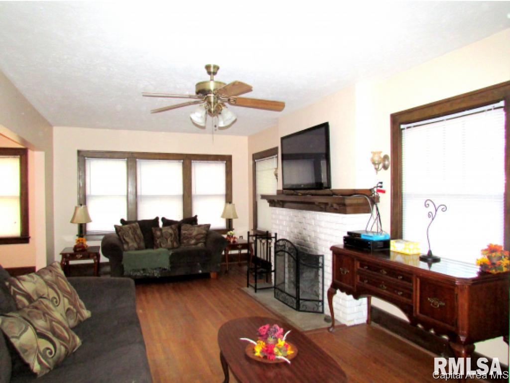 2209 South 6th Street Springfield, IL 62703 - Photo 2 of 18