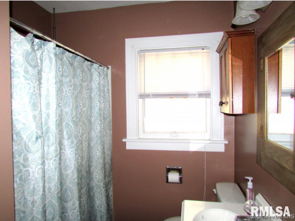 2209 South 6th Street Springfield, IL 62703 - Photo 9 of 18