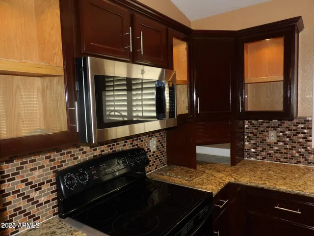 $2,000 | 8221 West Papago Street, Phoenix, AZ 85043