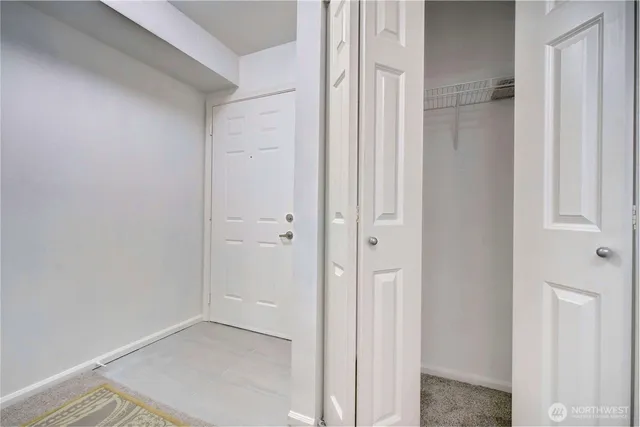 $325,000 | 1729 12th Avenue South, Unit 201, Seattle, WA 98144