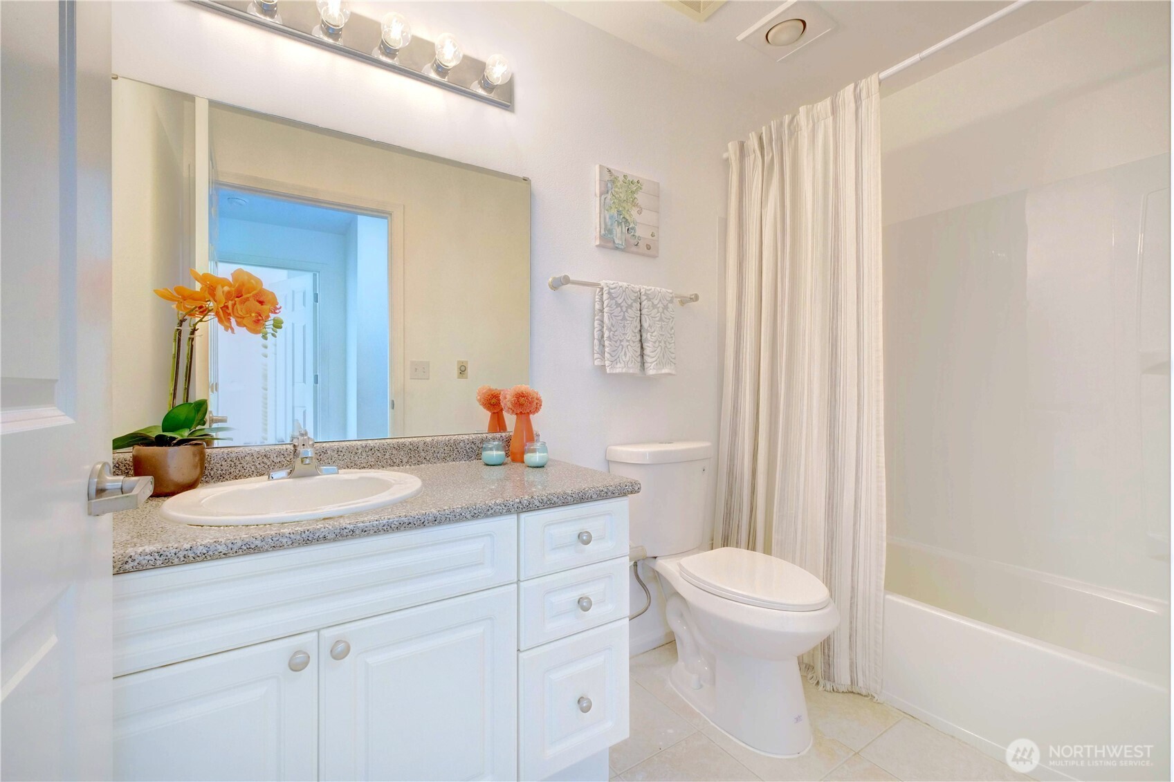 1729 12th Avenue South, Unit 201 Seattle, WA 98144 - Photo 10 of 26