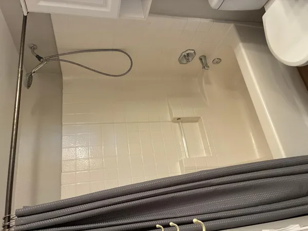 $3,295 | 13717 North 80th Avenue, Peoria, AZ 85381