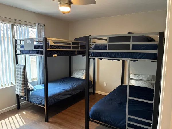 $3,295 | 13717 North 80th Avenue, Peoria, AZ 85381