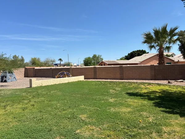 $3,295 | 13717 North 80th Avenue, Peoria, AZ 85381