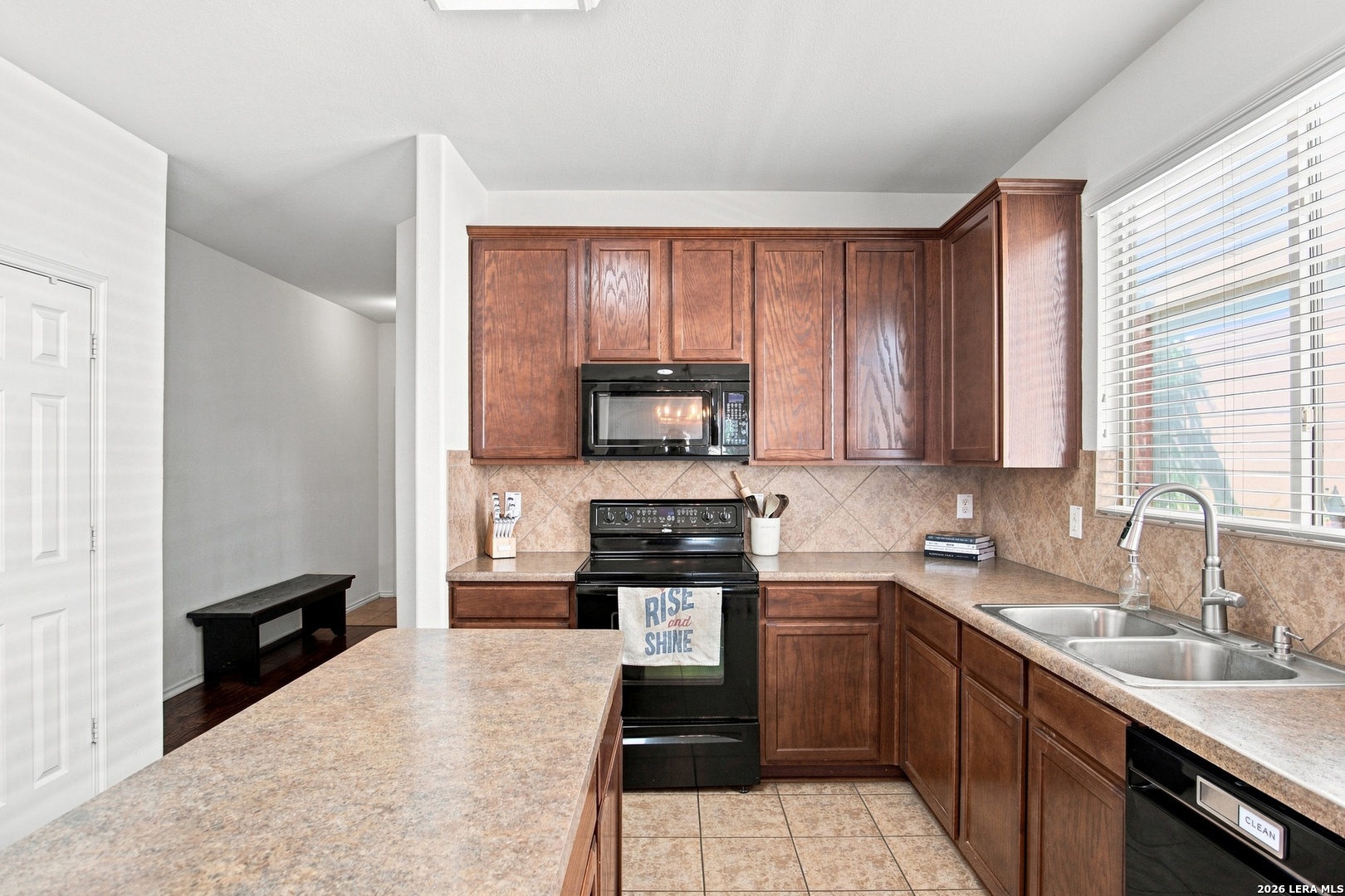 27234 Rio Pass Boerne, TX 78015 - Photo 6 of 25 Gallery Image 6