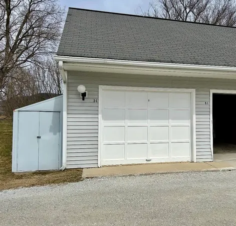 $230,000 | 153 Pittsford Cmns, Unit D6, Pittsford, VT 05763