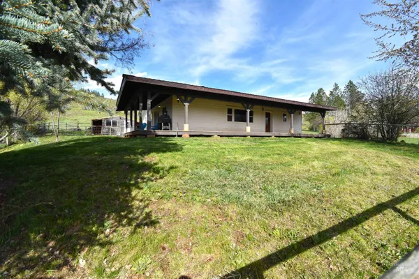 $850,000 | 2599 Fruitvale Glendale Road, Council, ID 83612