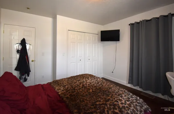 $850,000 | 2599 Fruitvale Glendale Road, Council, ID 83612