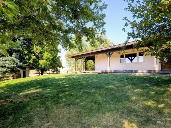 $850,000 | 2599 Fruitvale Glendale Road, Council, ID 83612