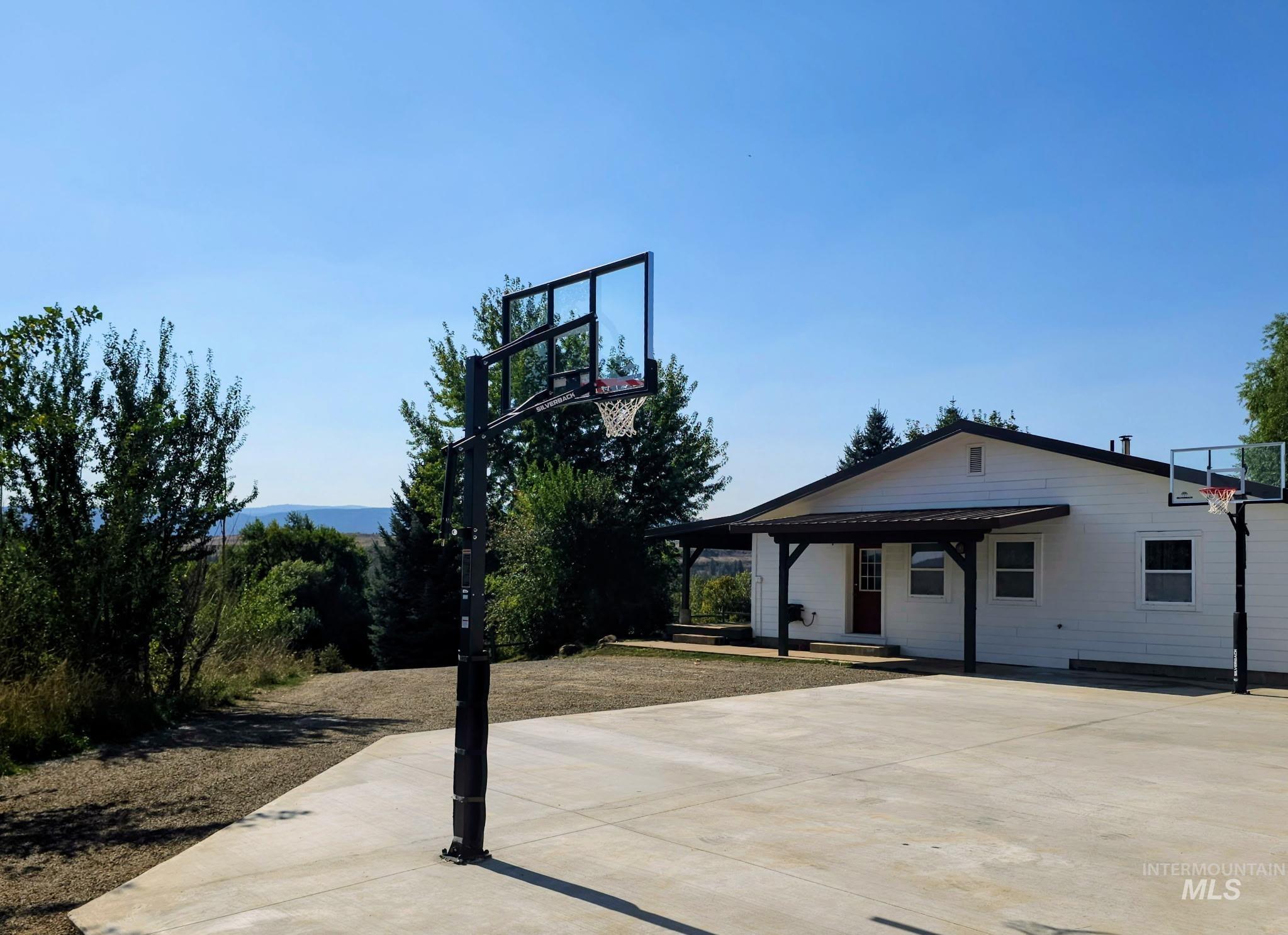 2599 Fruitvale Glendale Road Council, ID 83612 - Photo 31 of 38 View of sport court