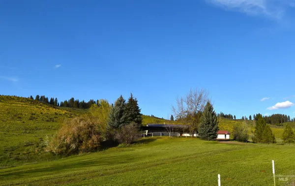 $850,000 | 2599 Fruitvale Glendale Road, Council, ID 83612