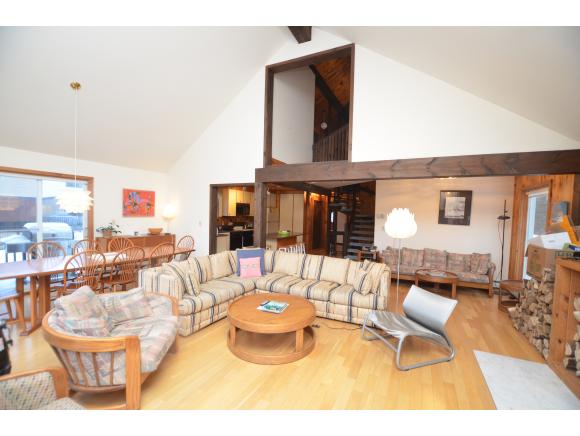 714 Barrows Road Stowe, VT 05672 - Photo 3 of 22