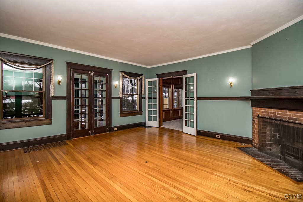 104 Burlingame Road Syracuse, NY 13203 - Photo 11 of 50