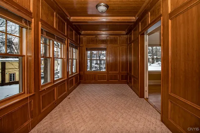 $565,000 | 104 Burlingame Road, Syracuse, NY 13203