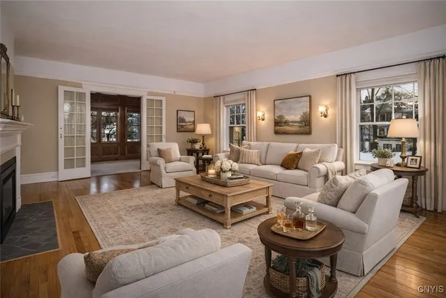 $565,000 | 104 Burlingame Road, Syracuse, NY 13203