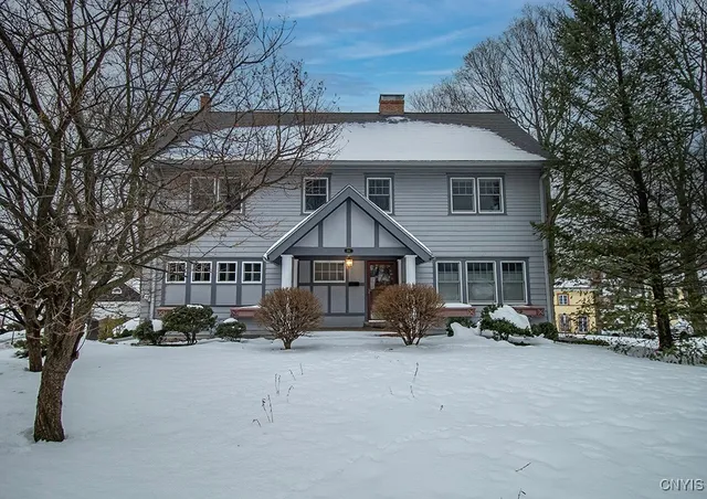$565,000 | 104 Burlingame Road, Syracuse, NY 13203