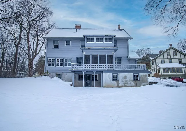 $565,000 | 104 Burlingame Road, Syracuse, NY 13203