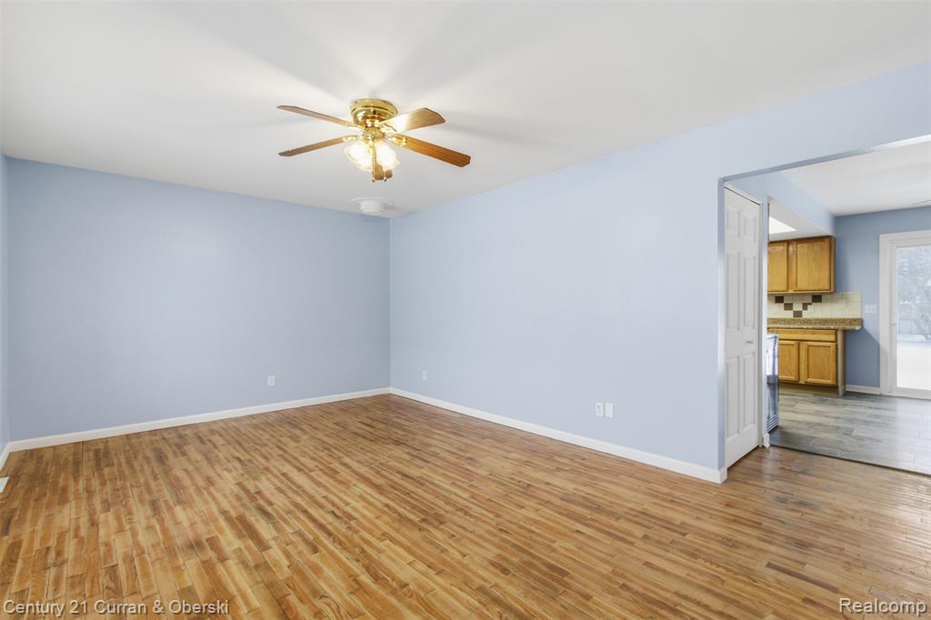 7960 Beard Road Byron, MI 48418 - Photo 3 of 23